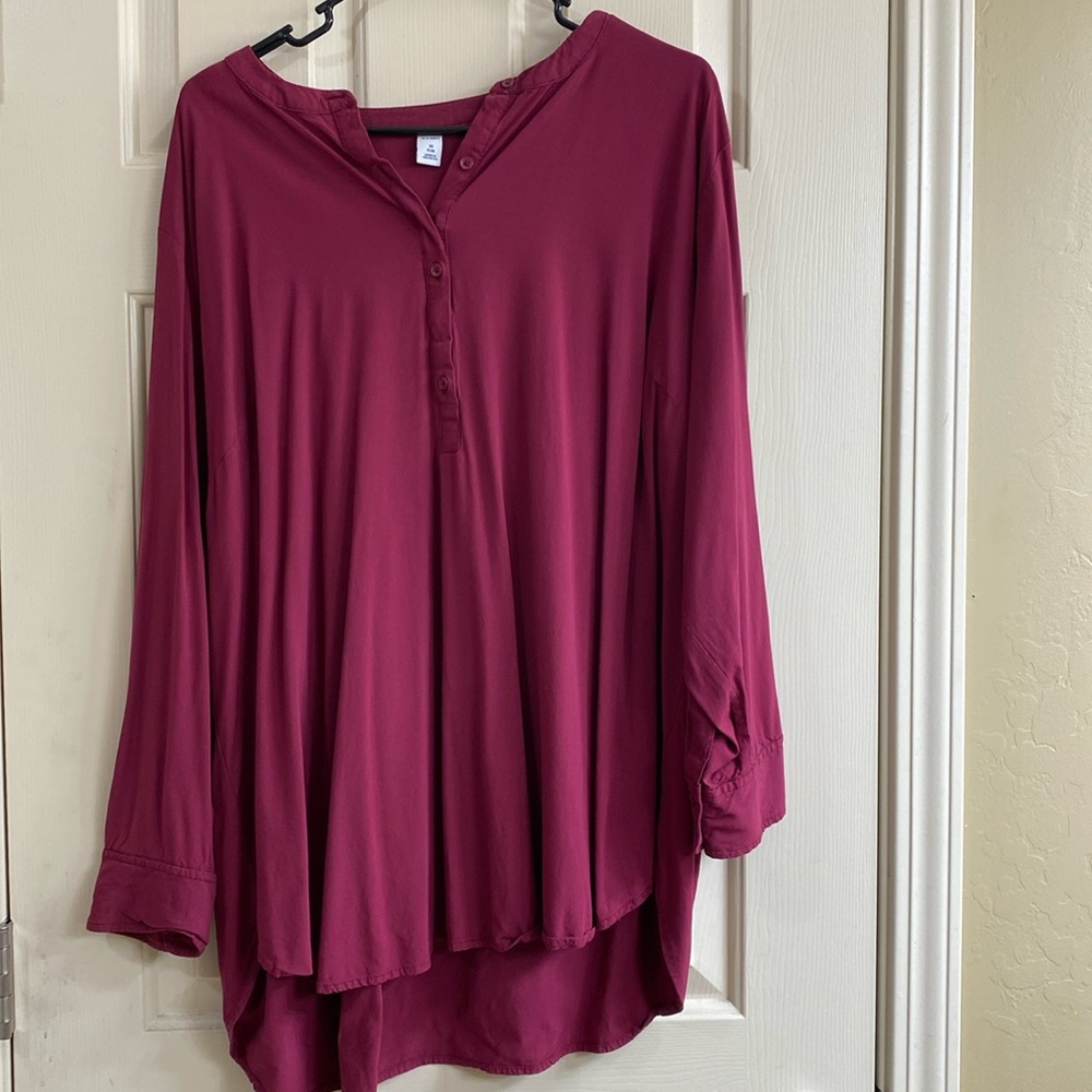 Old Navy 3x Burgundy Henley Top.